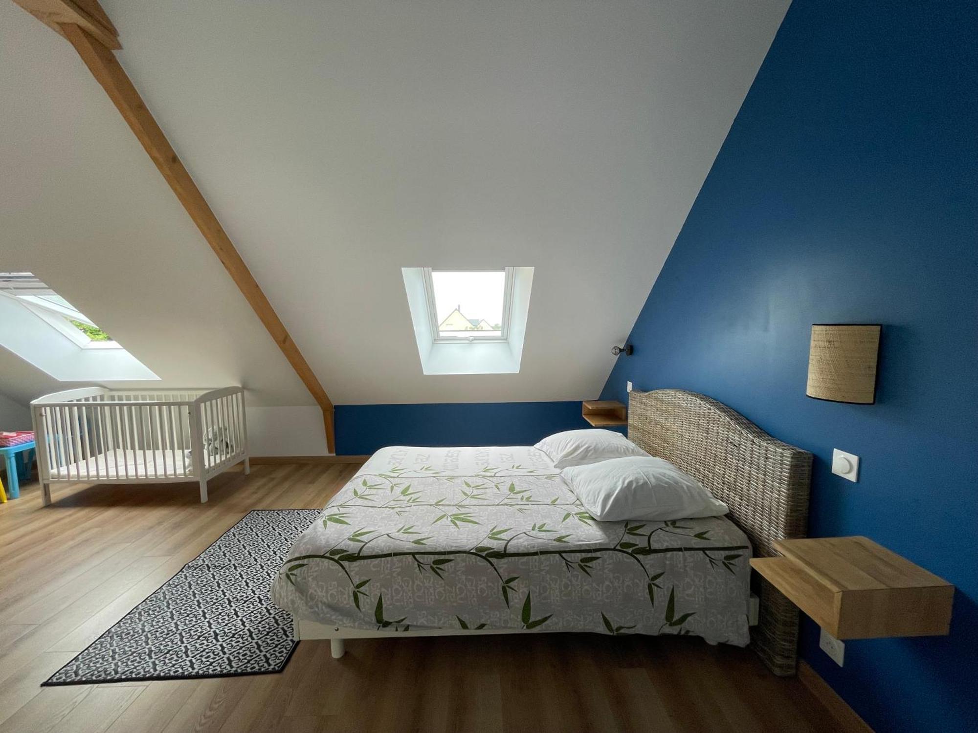 Belle Maison: Coastal Retreat with Garden near Omaha Beach Saint-Laurent-sur-Mer Exterior photo